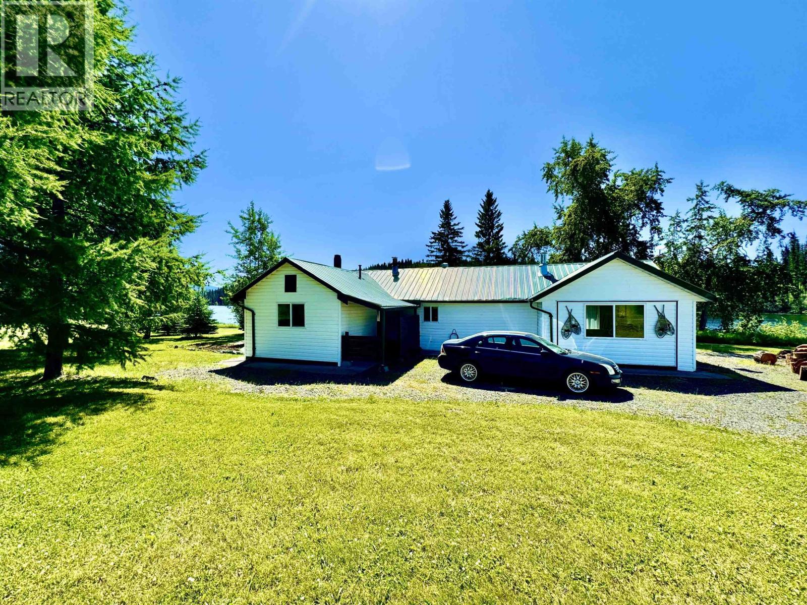 8320 Rainbow Country Road, Bridge Lake, British Columbia  V0K 1X2 - Photo 24 - R3059736