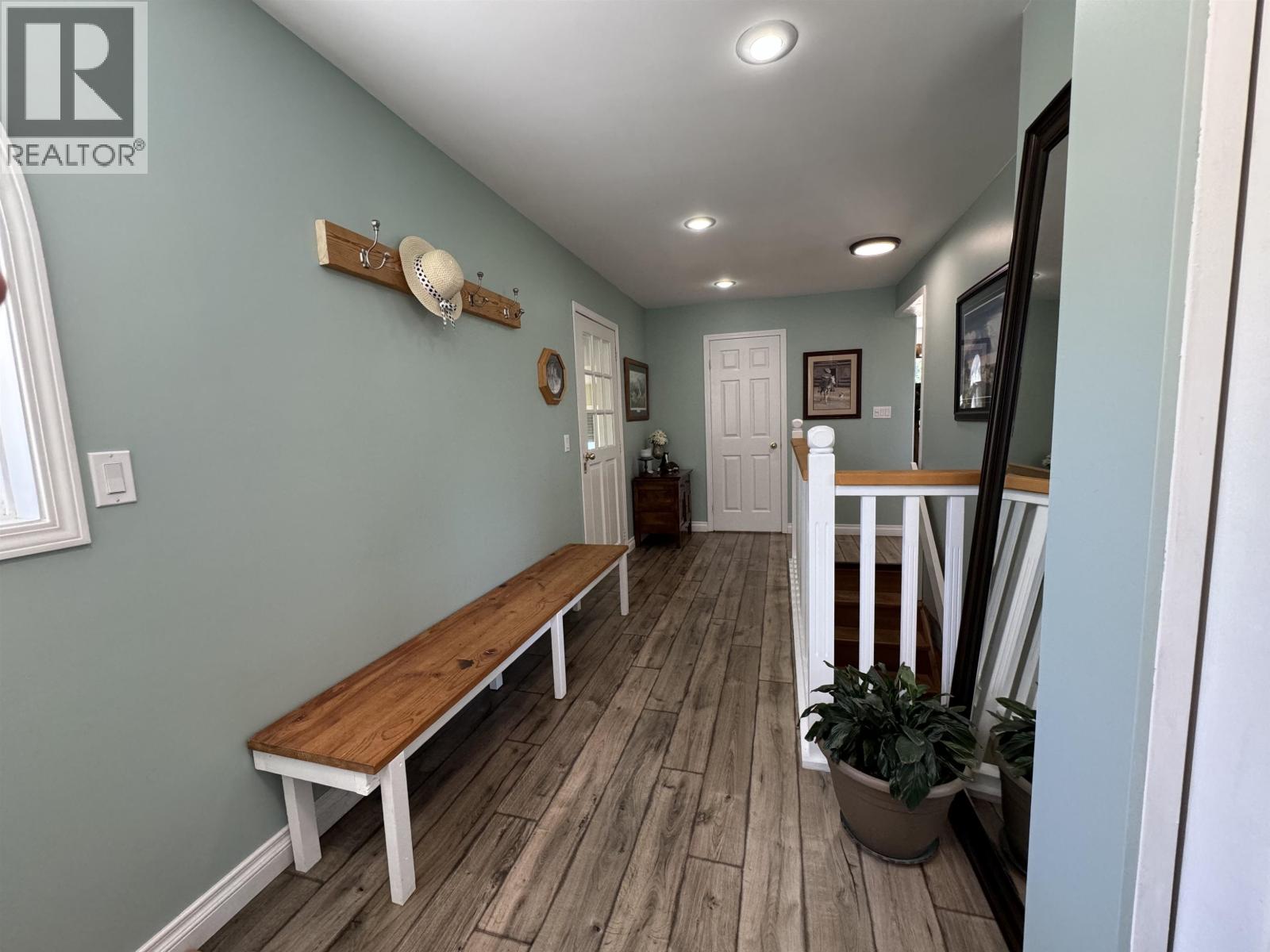 8320 Rainbow Country Road, Bridge Lake, British Columbia  V0K 1X2 - Photo 7 - R3059736