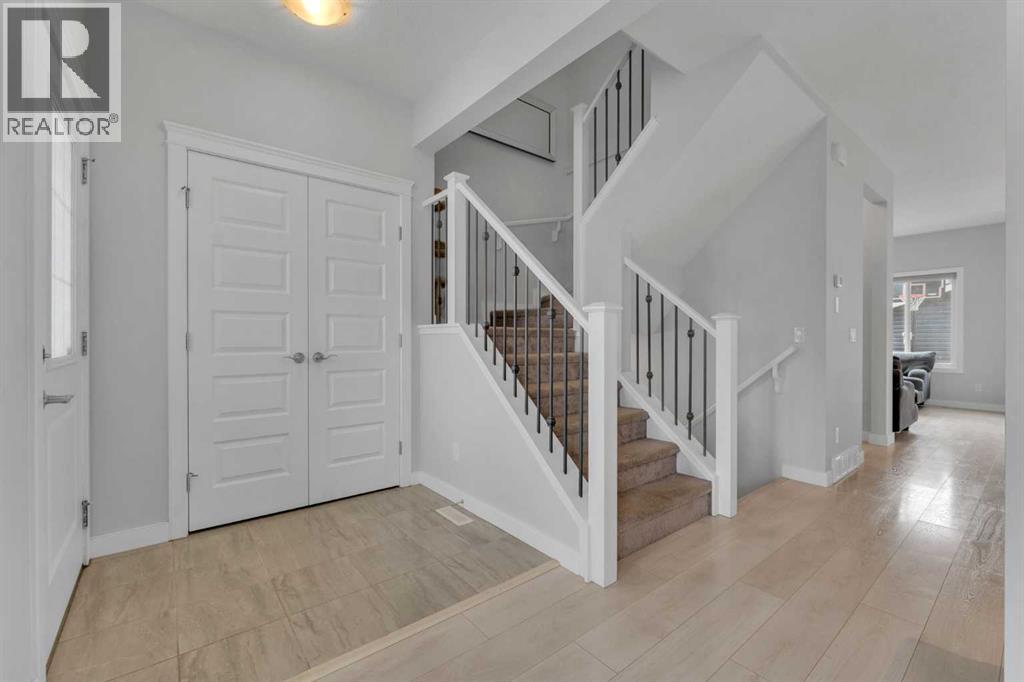7 Corner Meadows Common Ne, Calgary, Alberta  T3N 1J5 - Photo 4 - A2258154