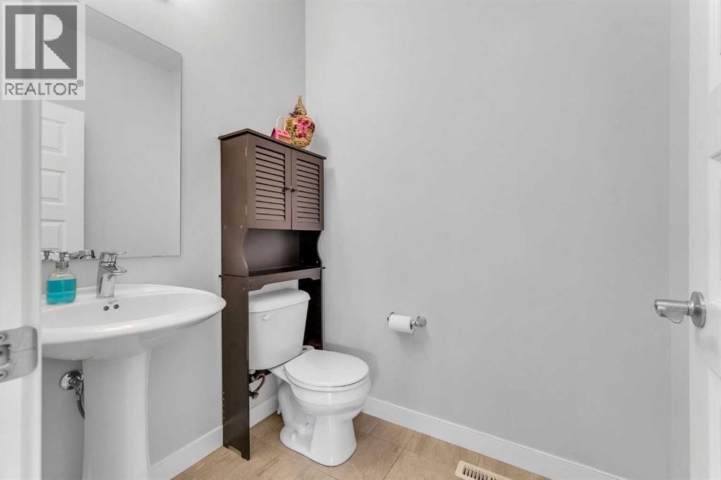 7 Corner Meadows Common Ne, Calgary, Alberta  T3N 1J5 - Photo 19 - A2258154