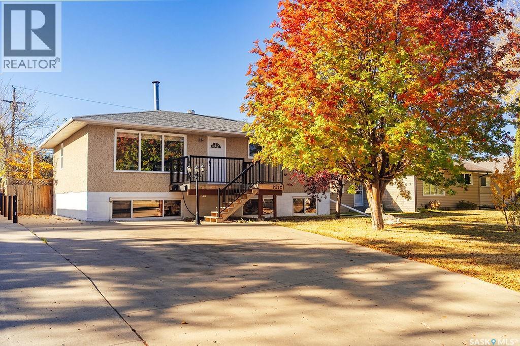 2512 Melrose Avenue, Saskatoon, Saskatchewan  S7J 0V6 - Photo 2 - SK021203
