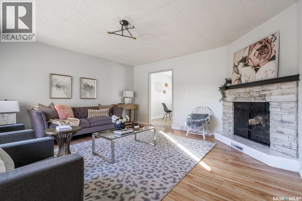 2512 Melrose Avenue, Saskatoon, Saskatchewan  S7J 0V6 - Photo 3 - SK021203