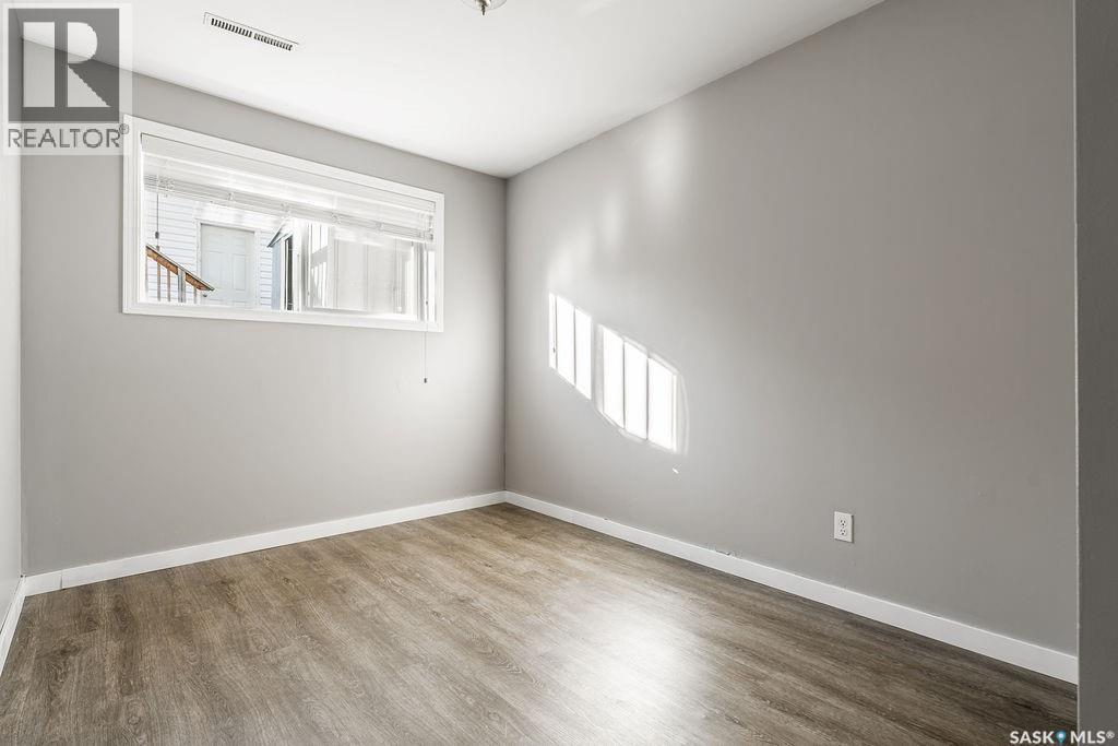 2512 Melrose Avenue, Saskatoon, Saskatchewan  S7J 0V6 - Photo 31 - SK021203