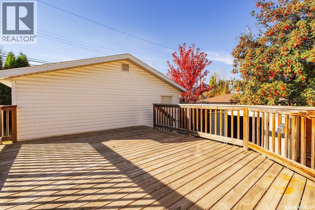 2512 Melrose Avenue, Saskatoon, Saskatchewan  S7J 0V6 - Photo 37 - SK021203