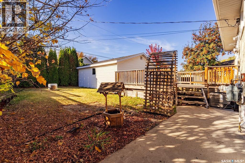 2512 Melrose Avenue, Saskatoon, Saskatchewan  S7J 0V6 - Photo 38 - SK021203