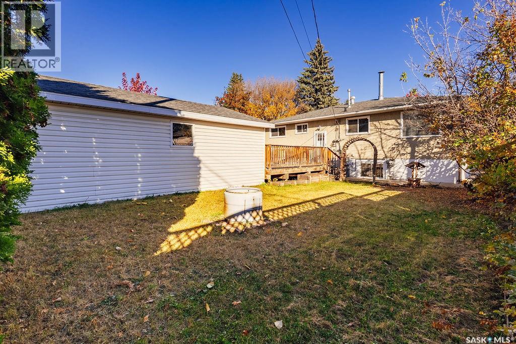 2512 Melrose Avenue, Saskatoon, Saskatchewan  S7J 0V6 - Photo 39 - SK021203