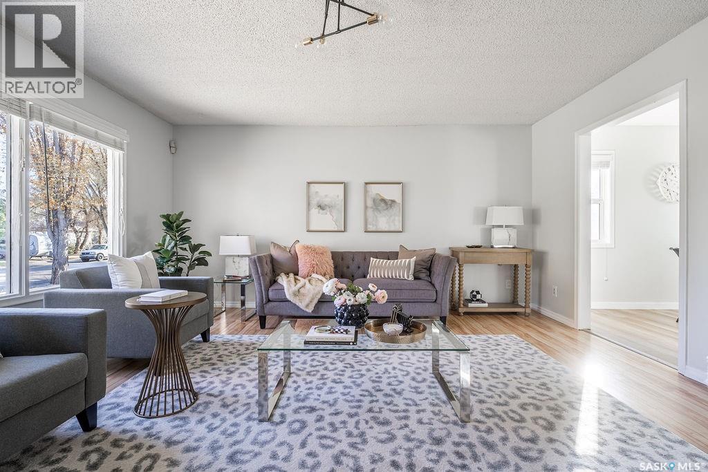 2512 Melrose Avenue, Saskatoon, Saskatchewan  S7J 0V6 - Photo 4 - SK021203