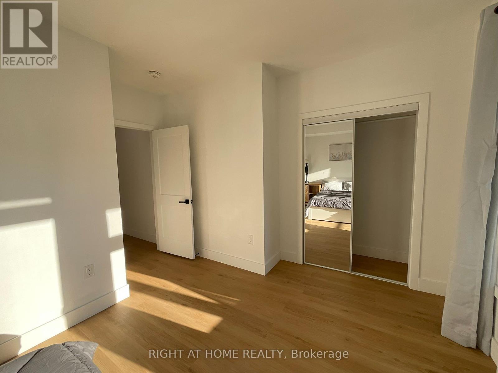 Second Floor - 674 Manning Avenue, Toronto, Ontario  M3H 2G1 - Photo 25 - C12470156