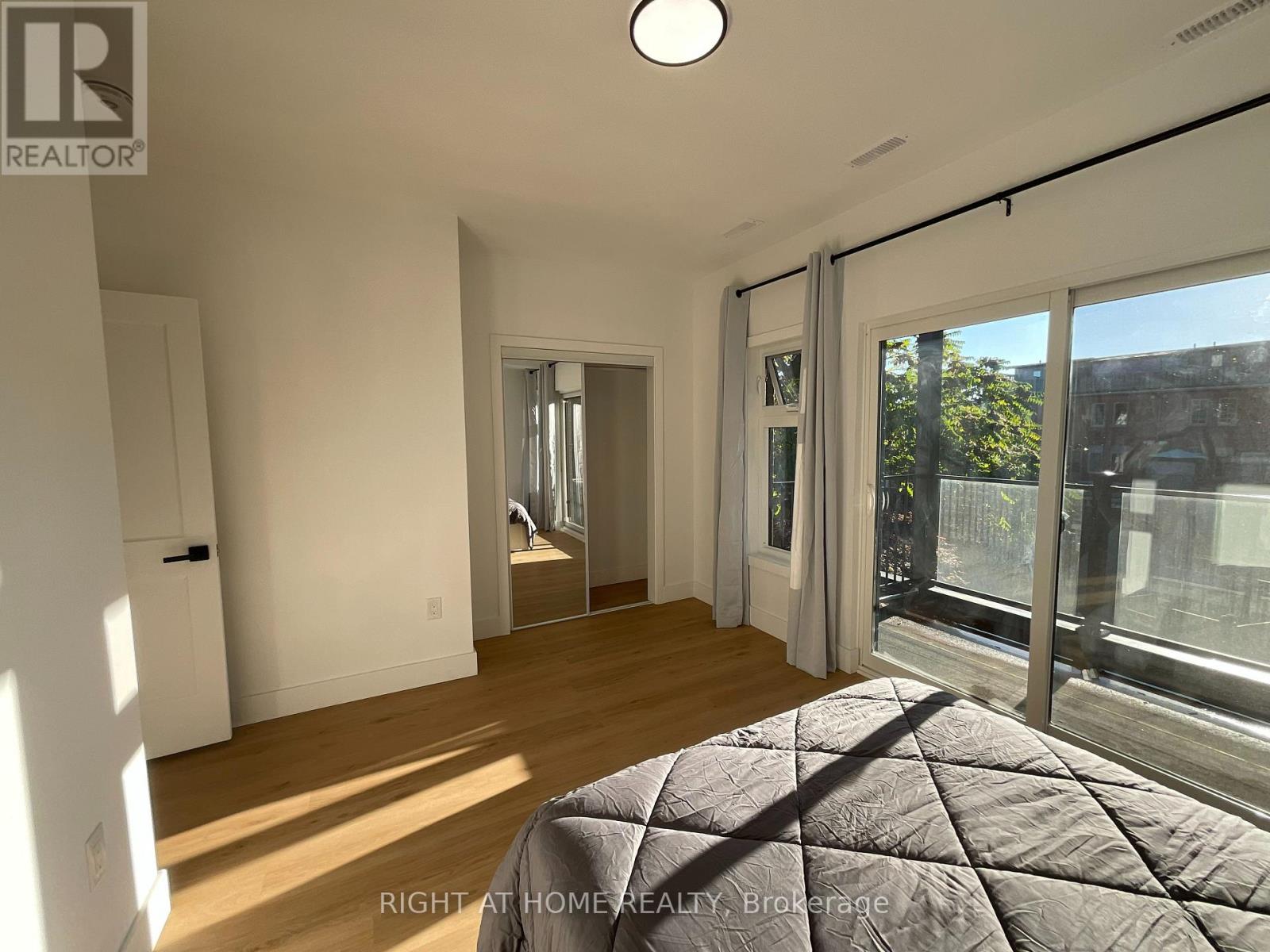 Second Floor - 674 Manning Avenue, Toronto, Ontario  M3H 2G1 - Photo 28 - C12470156