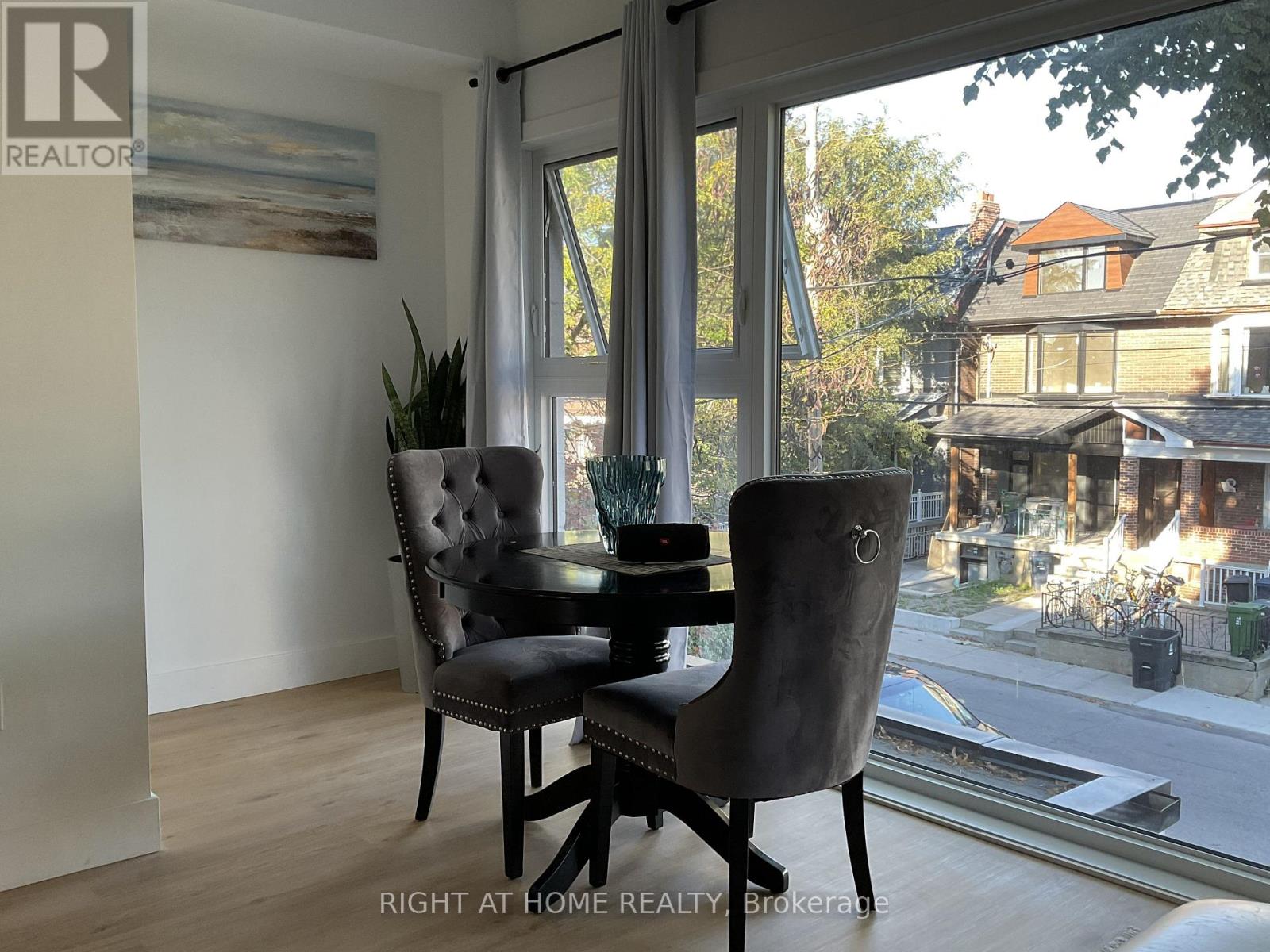Second Floor - 674 Manning Avenue, Toronto, Ontario  M3H 2G1 - Photo 3 - C12470156