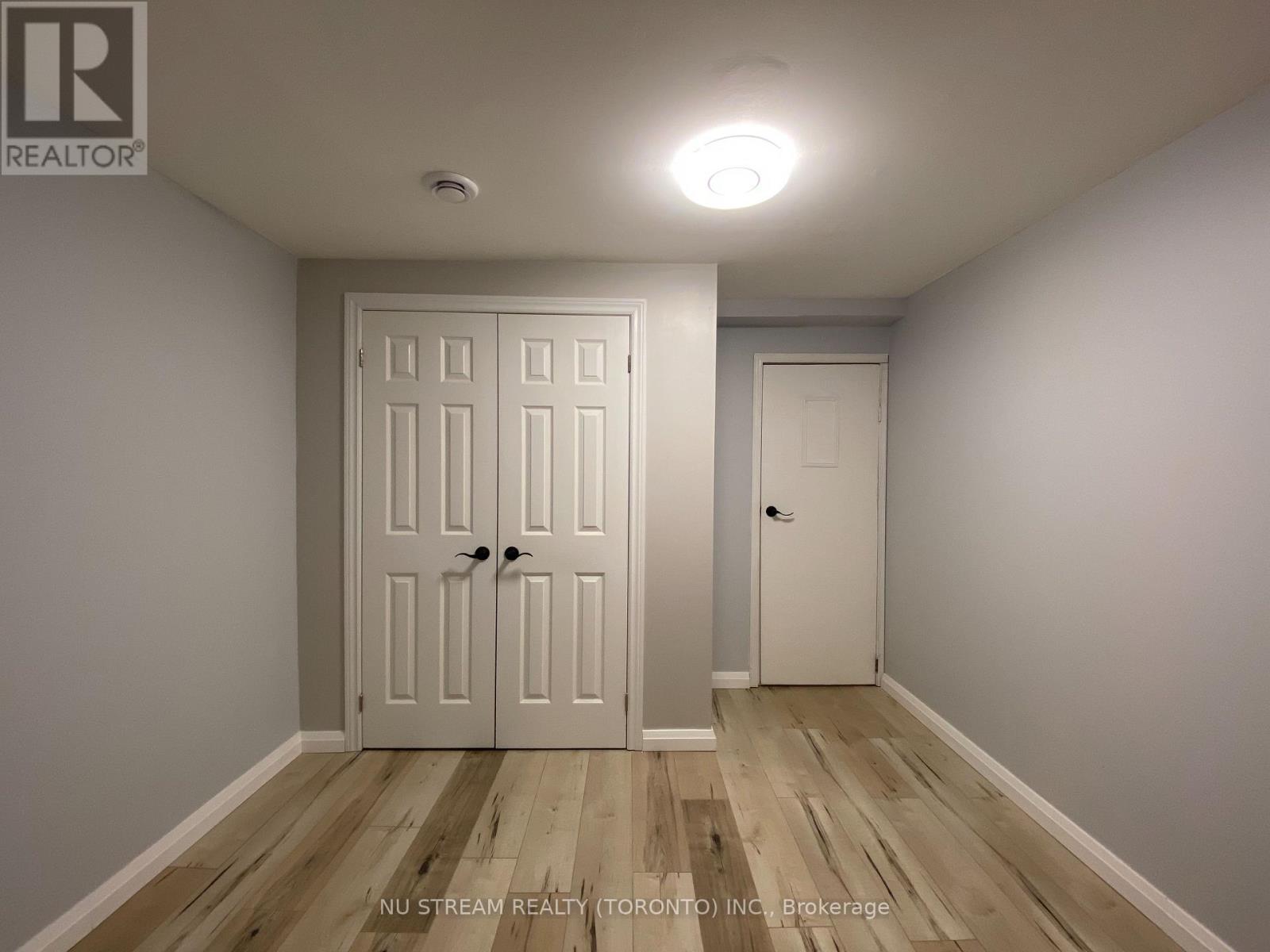 30 Hickorynut Dr Drive, Toronto, Ontario  M2J 4W5 - Photo 5 - C12470168