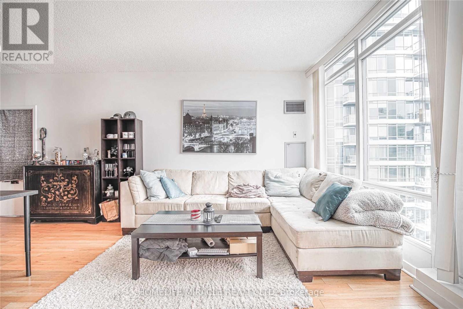 3106 - 373 Front St W Street, Toronto, Ontario  M5V 3R7 - Photo 2 - C12470186
