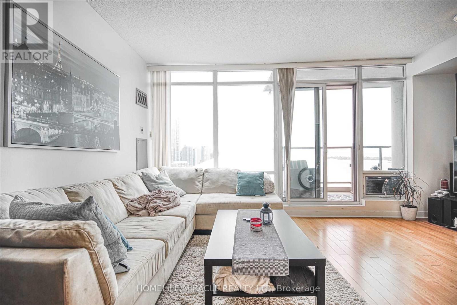 3106 - 373 Front St W Street, Toronto, Ontario  M5V 3R7 - Photo 4 - C12470186