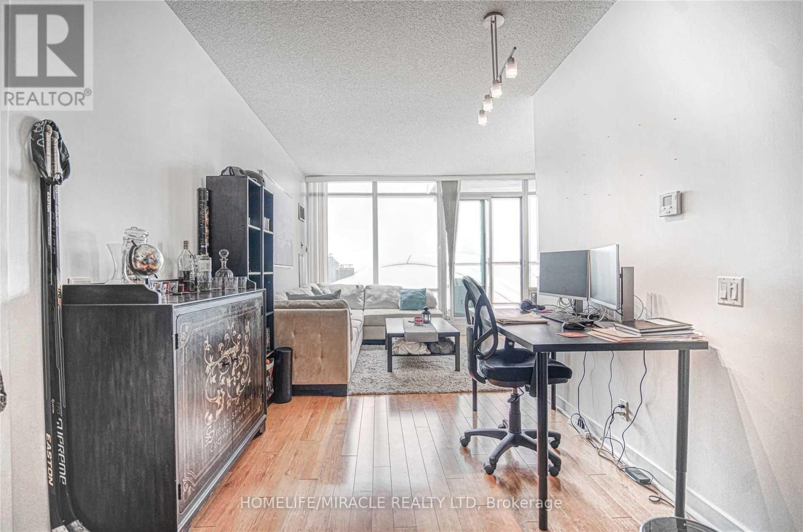 3106 - 373 Front St W Street, Toronto, Ontario  M5V 3R7 - Photo 5 - C12470186