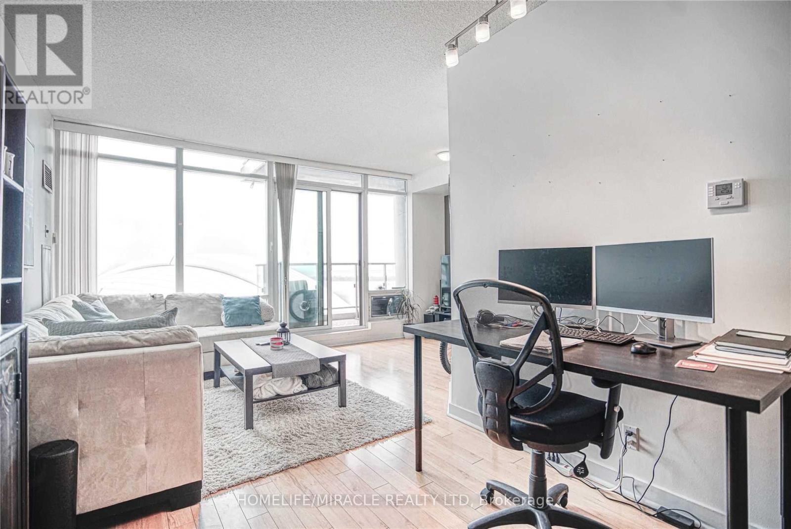 3106 - 373 Front St W Street, Toronto, Ontario  M5V 3R7 - Photo 6 - C12470186