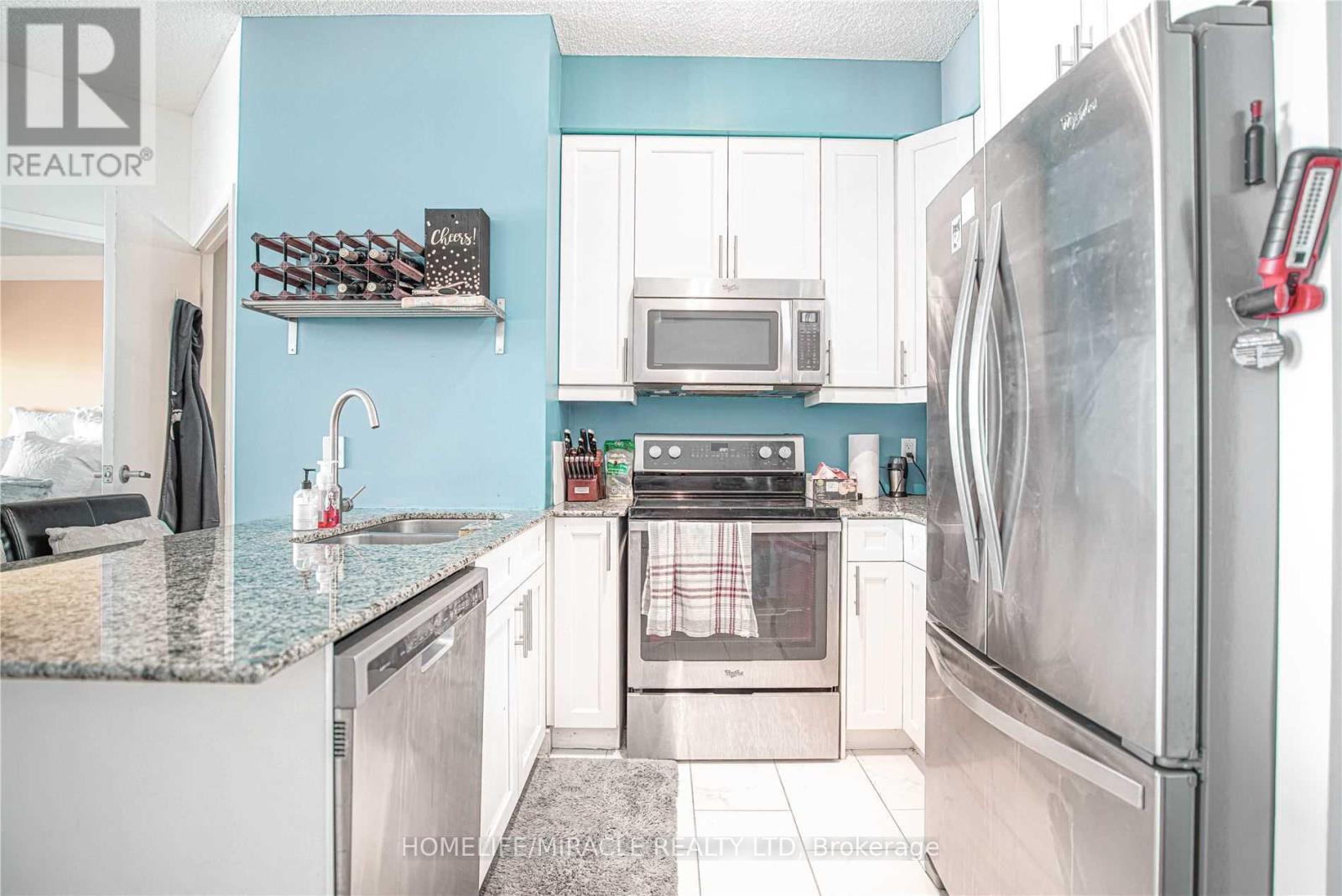 3106 - 373 Front St W Street, Toronto, Ontario  M5V 3R7 - Photo 8 - C12470186