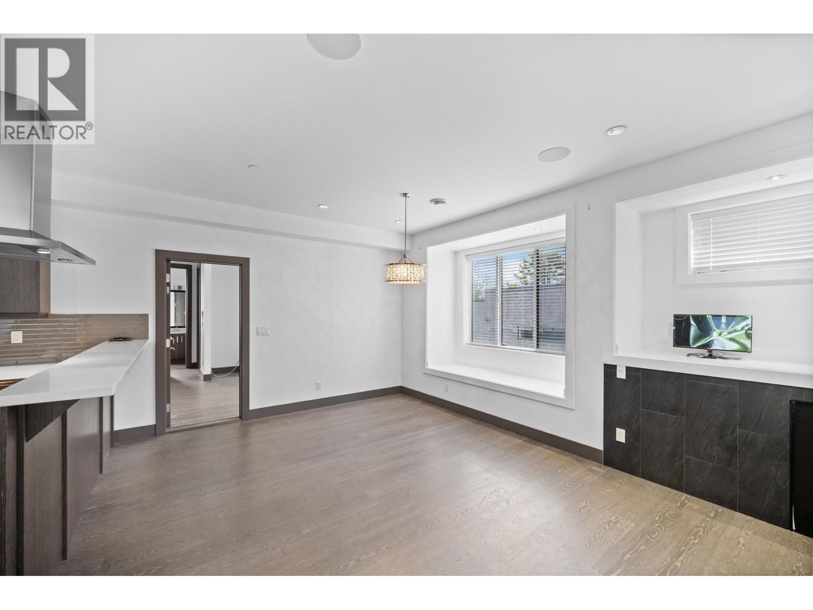 7493 Gatineau Place, Vancouver, British Columbia  V5S 2S3 - Photo 2 - R3059521