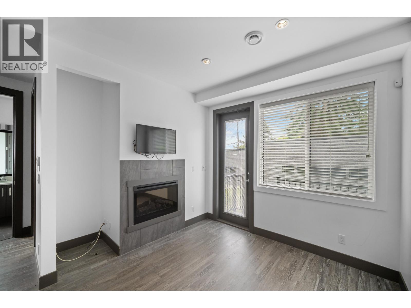 7493 Gatineau Place, Vancouver, British Columbia  V5S 2S3 - Photo 3 - R3059521