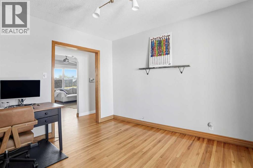 3003 25 Street Sw, Calgary, Alberta  T3E 1Y2 - Photo 19 - A2264521