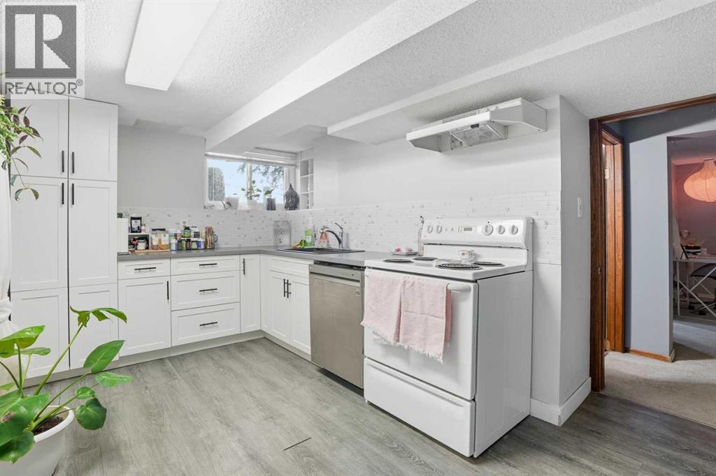 3003 25 Street Sw, Calgary, Alberta  T3E 1Y2 - Photo 37 - A2264521