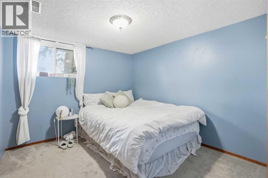 3003 25 Street Sw, Calgary, Alberta  T3E 1Y2 - Photo 33 - A2264521