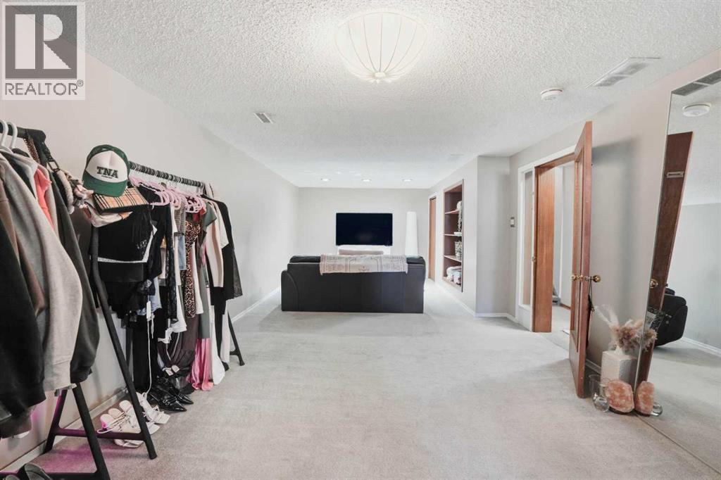 3003 25 Street Sw, Calgary, Alberta  T3E 1Y2 - Photo 27 - A2264521