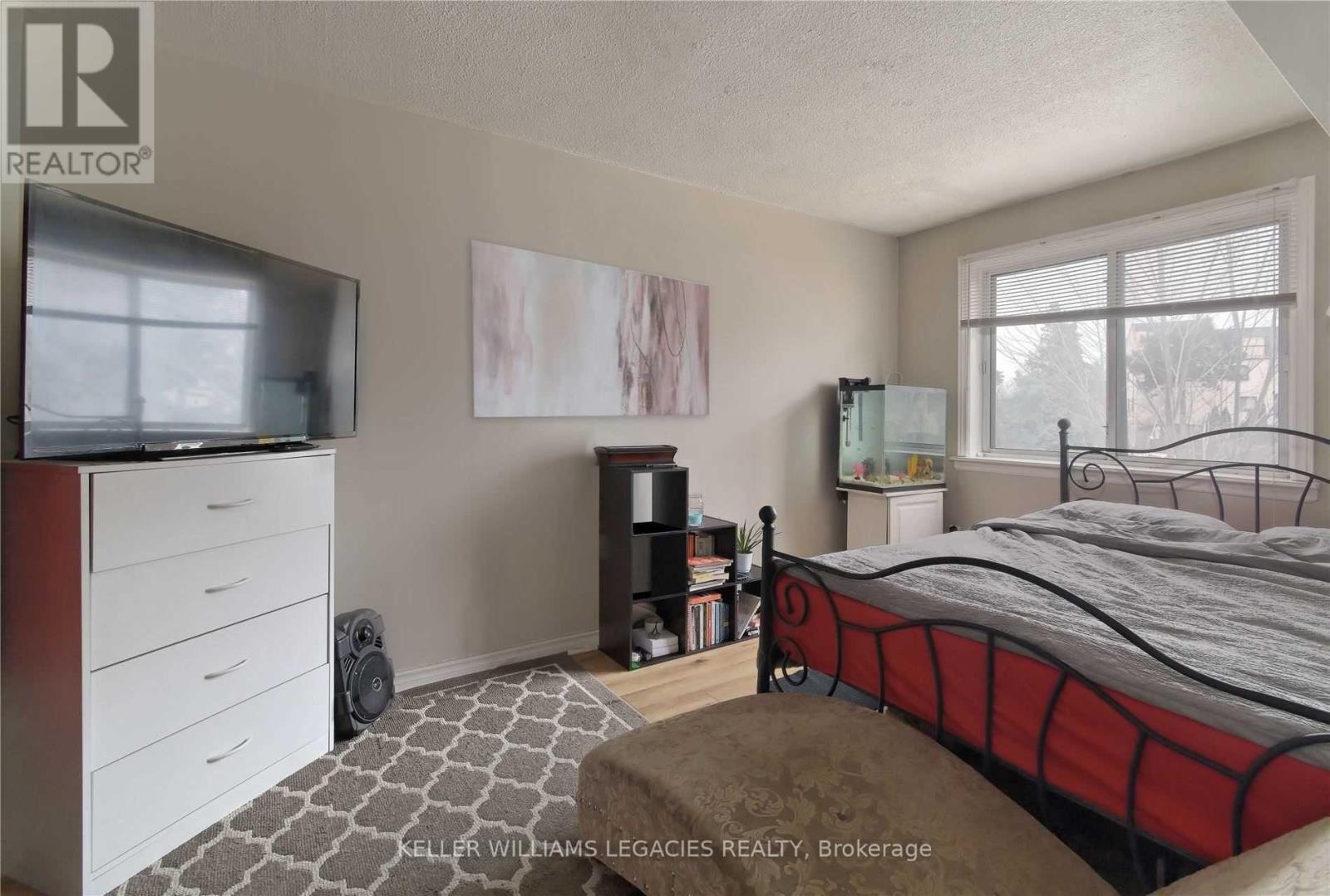 41 - 1016 Falgarwood Drive, Oakville, Ontario  L6H 2P5 - Photo 11 - W12470162
