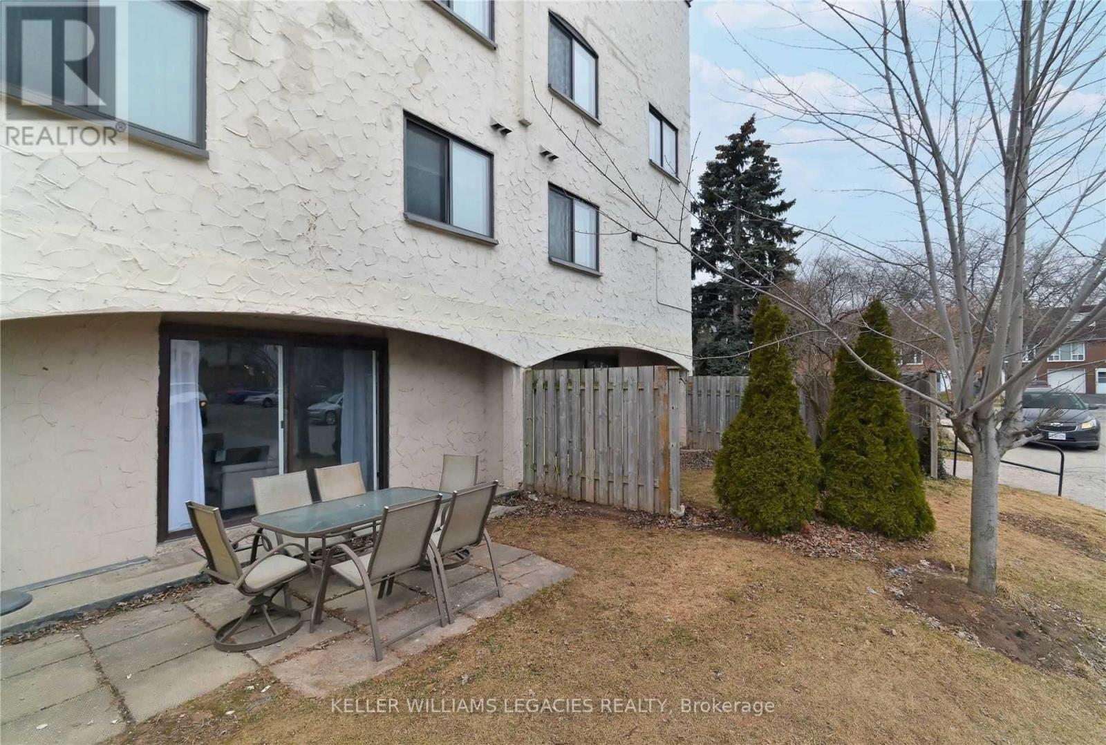 41 - 1016 Falgarwood Drive, Oakville, Ontario  L6H 2P5 - Photo 17 - W12470162