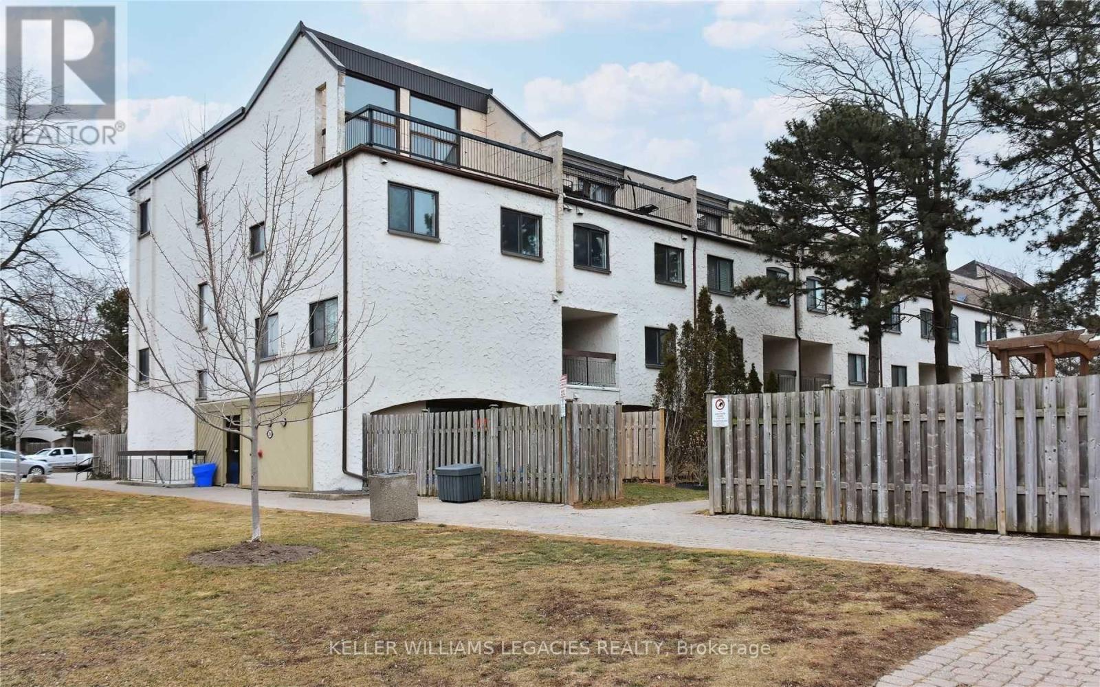 41 - 1016 Falgarwood Drive, Oakville, Ontario  L6H 2P5 - Photo 18 - W12470162