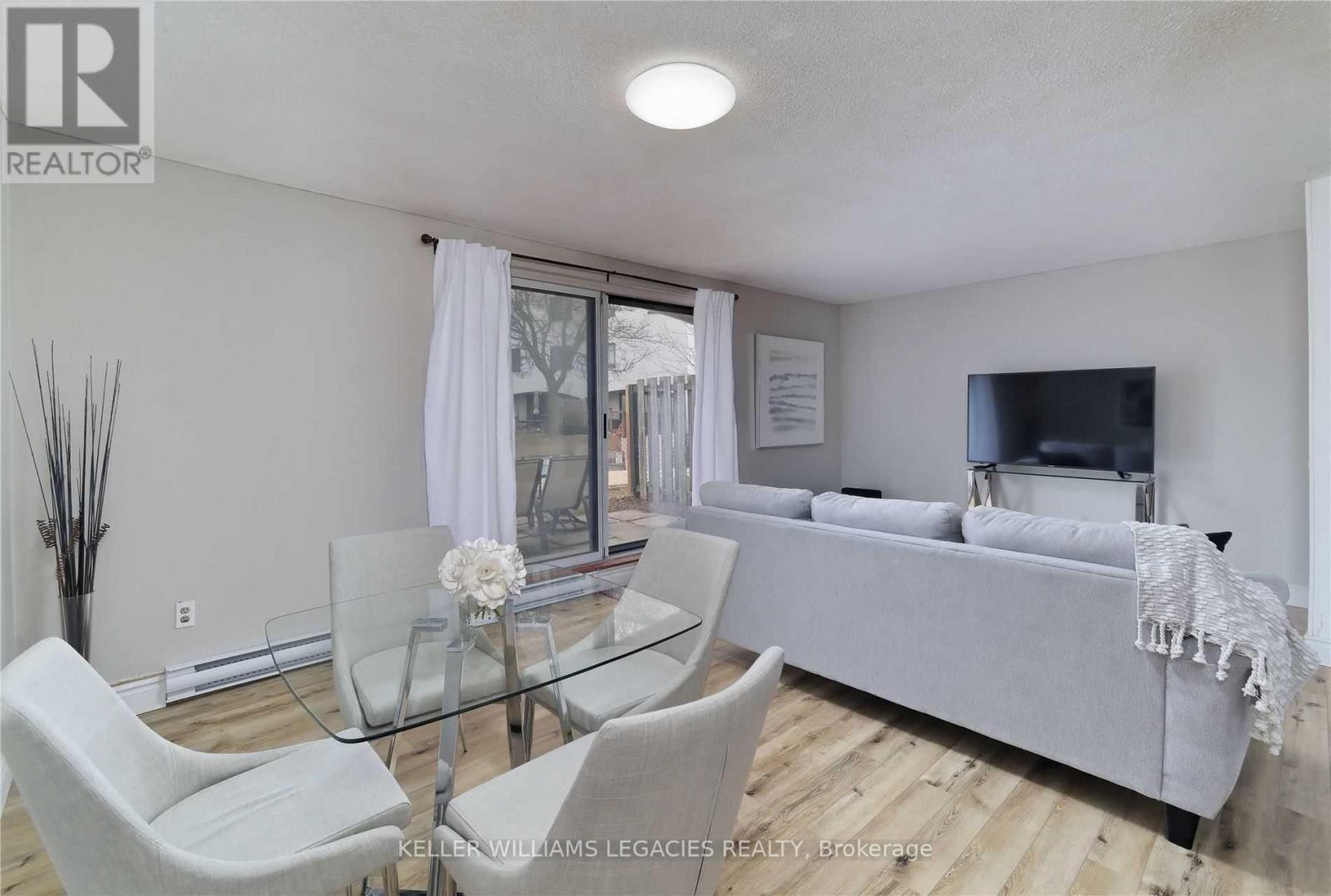 41 - 1016 Falgarwood Drive, Oakville, Ontario  L6H 2P5 - Photo 3 - W12470162