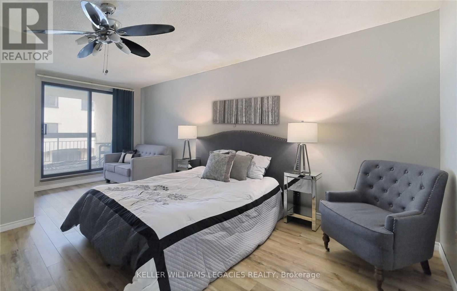 41 - 1016 Falgarwood Drive, Oakville, Ontario  L6H 2P5 - Photo 7 - W12470162