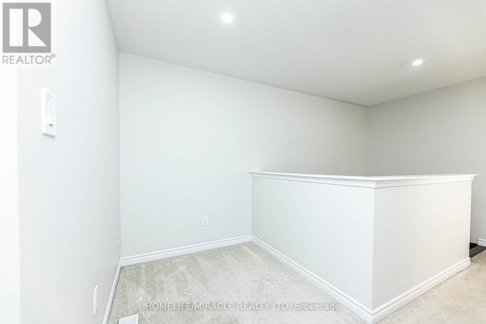 1633 Clitherow Street, Milton, Ontario  L9E 0A2 - Photo 23 - W12470167