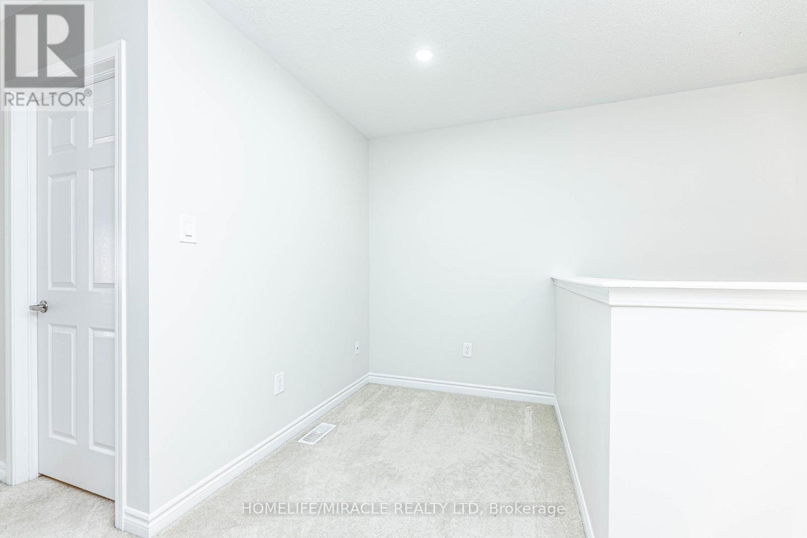 1633 Clitherow Street, Milton, Ontario  L9E 0A2 - Photo 24 - W12470167