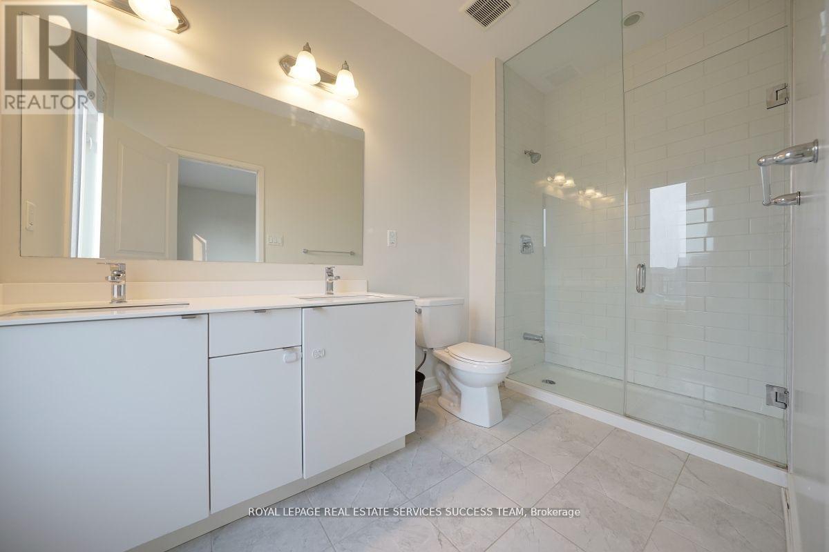 3074 Ernest Appelbe Boulevard, Oakville, Ontario  L6H 0M1 - Photo 17 - W12470173