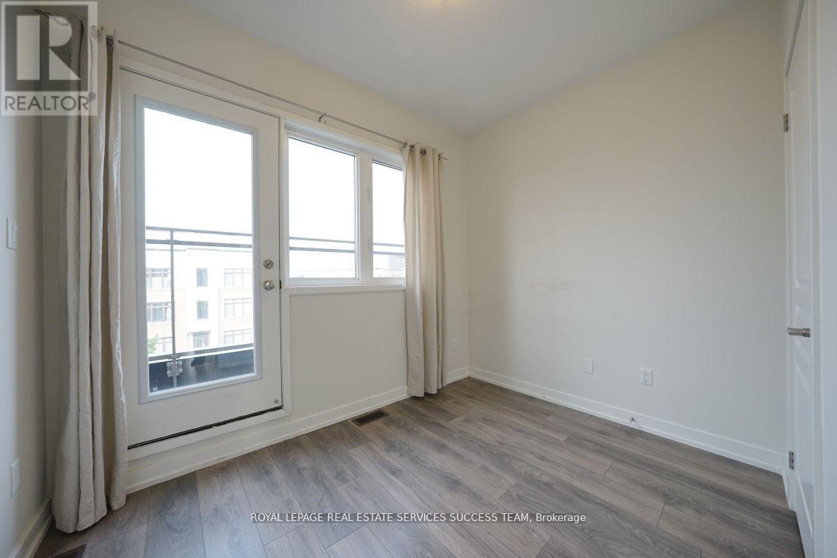 3074 Ernest Appelbe Boulevard, Oakville, Ontario  L6H 0M1 - Photo 19 - W12470173