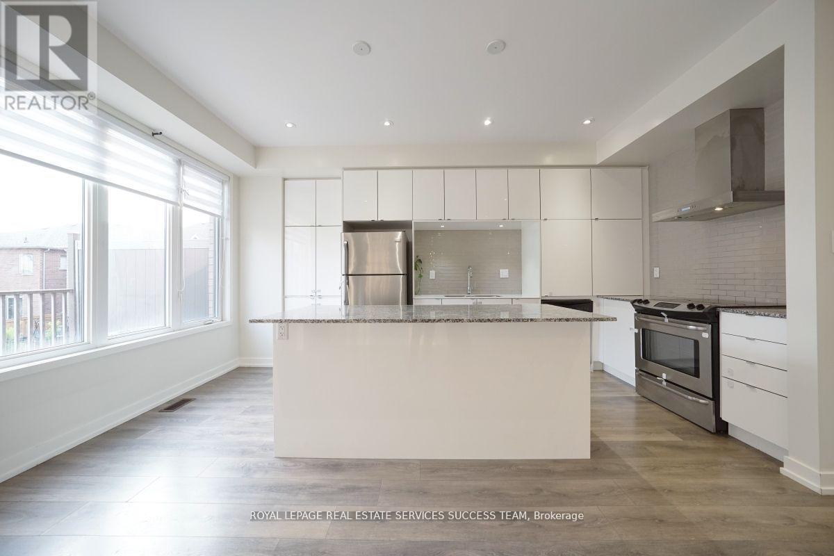 3074 Ernest Appelbe Boulevard, Oakville, Ontario  L6H 0M1 - Photo 6 - W12470173