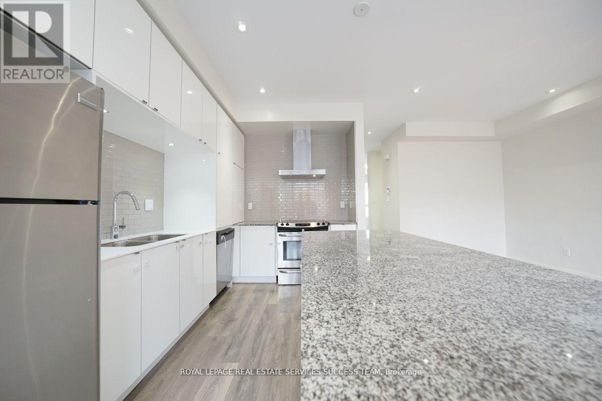 3074 Ernest Appelbe Boulevard, Oakville, Ontario  L6H 0M1 - Photo 7 - W12470173