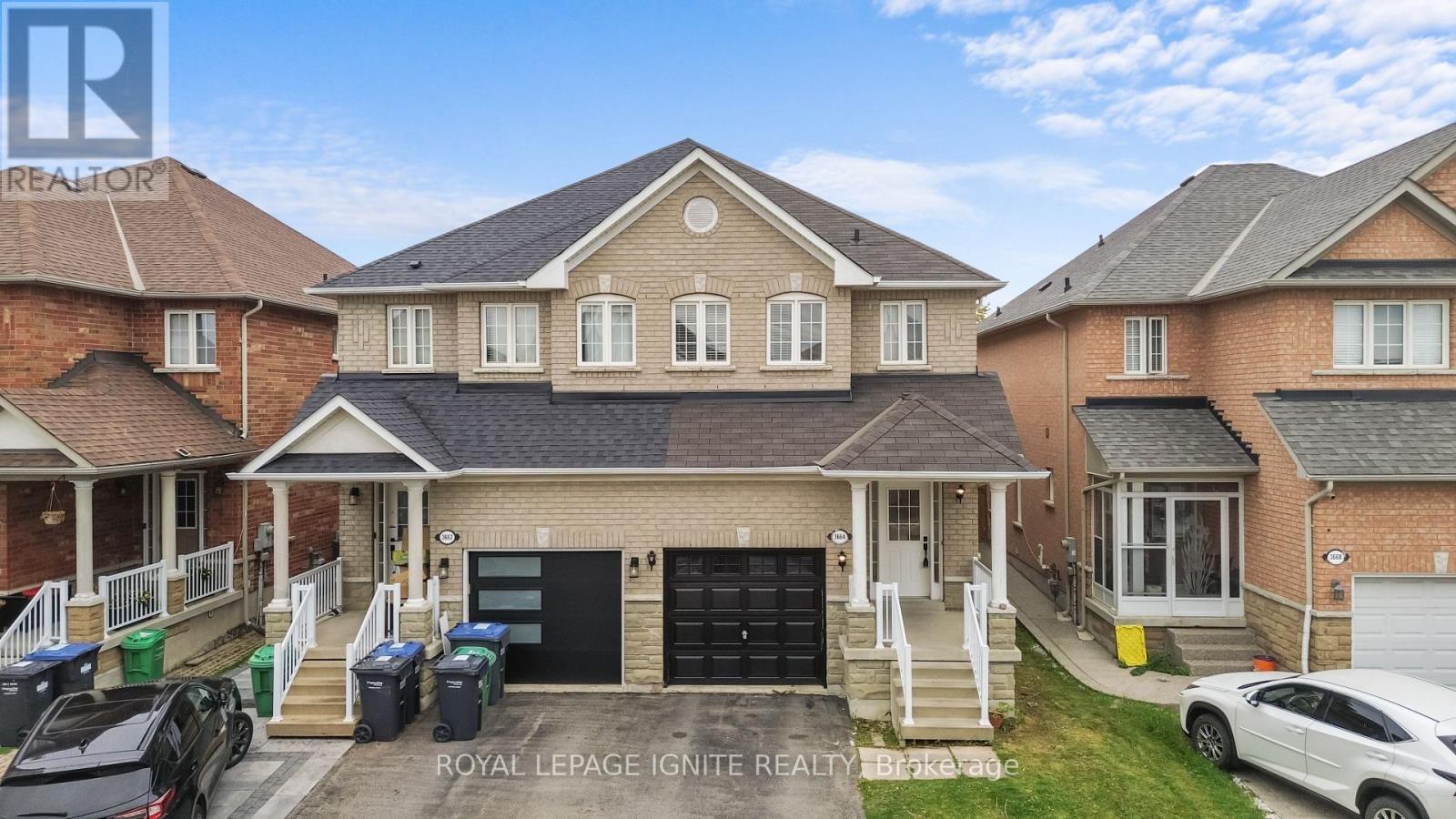 3664 Bala Drive, Mississauga, Ontario  L5M 7N1 - Photo 2 - W12470177