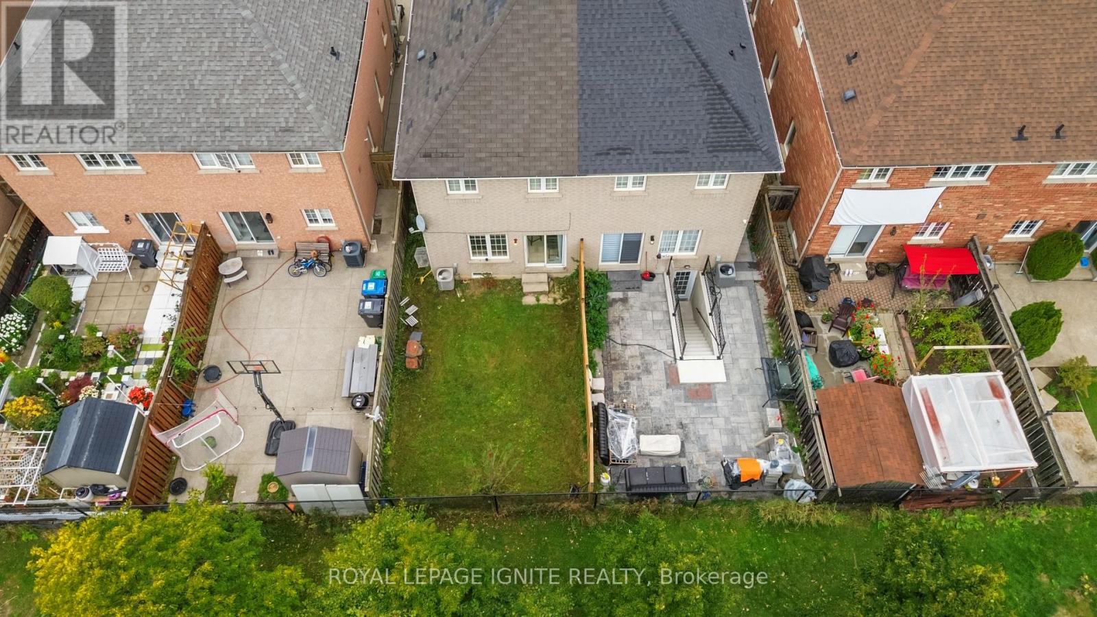 3664 Bala Drive, Mississauga, Ontario  L5M 7N1 - Photo 4 - W12470177