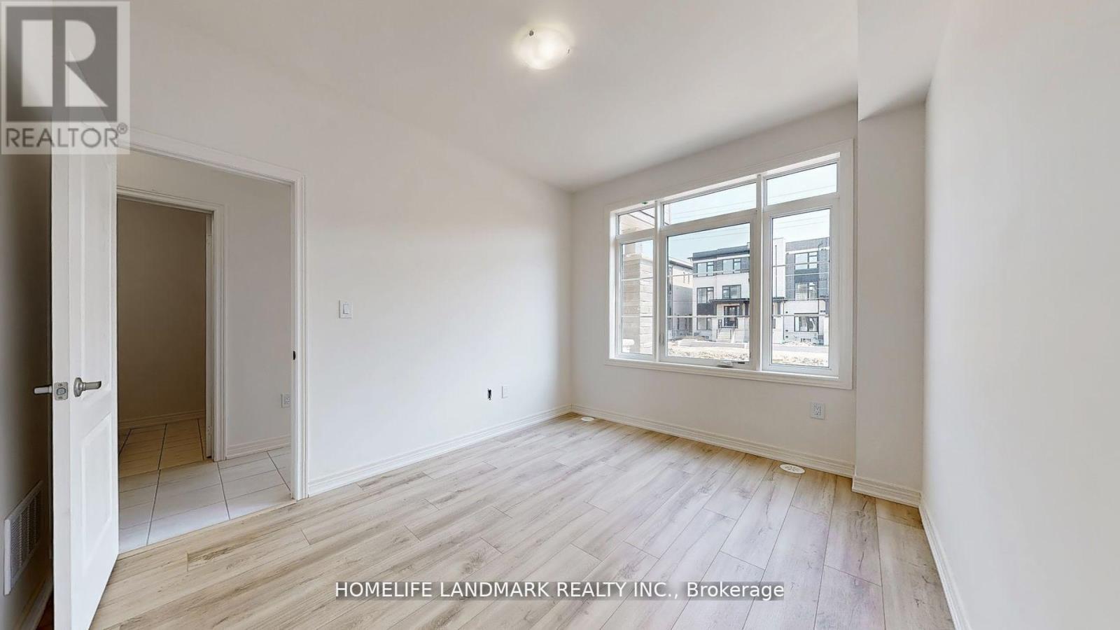 3210 Sixth Line, Oakville, Ontario  L6M 5T2 - Photo 2 - W12470185