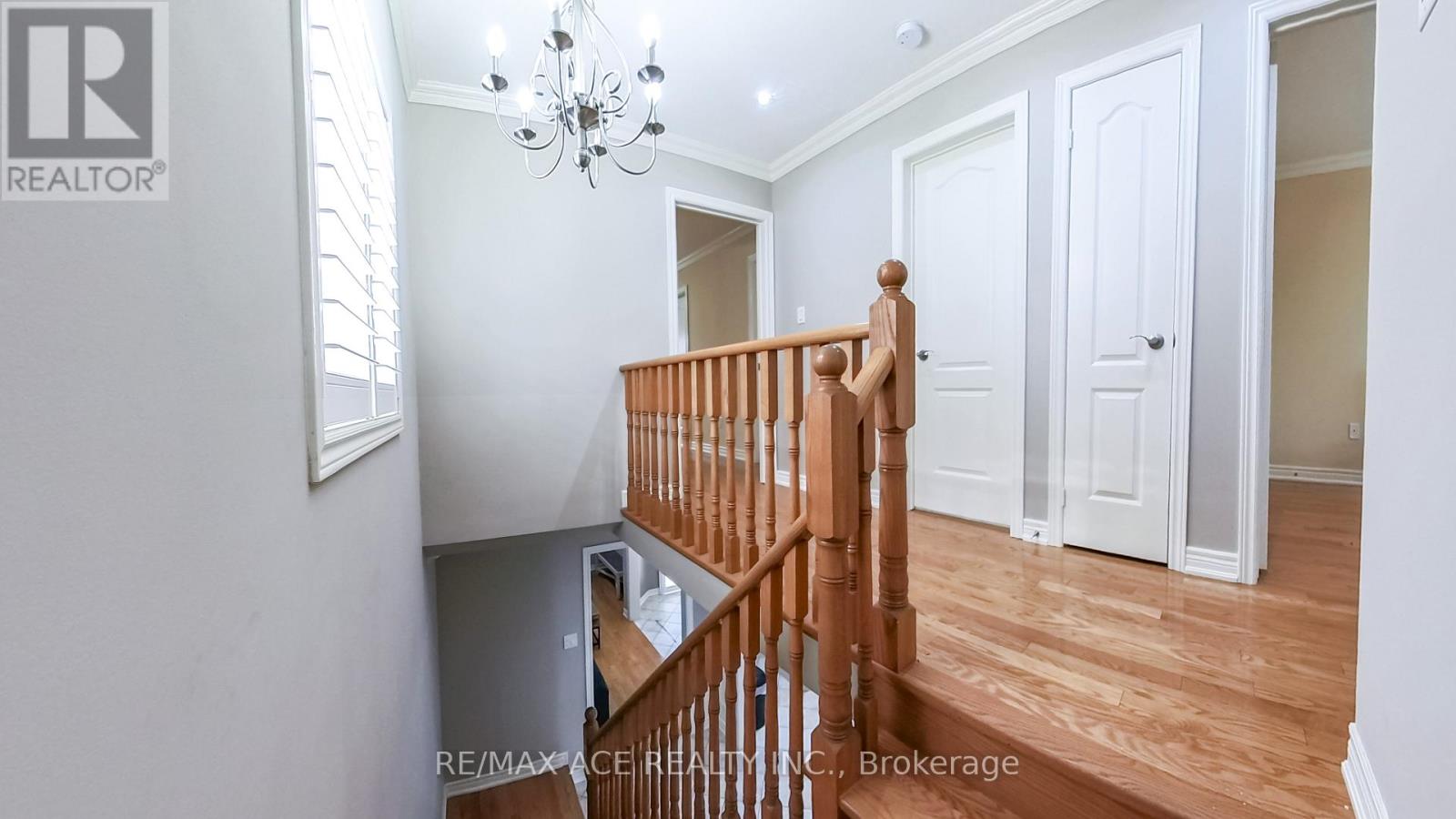 873 Fable Crescent, Mississauga, Ontario  L5W 1R4 - Photo 17 - W12470190