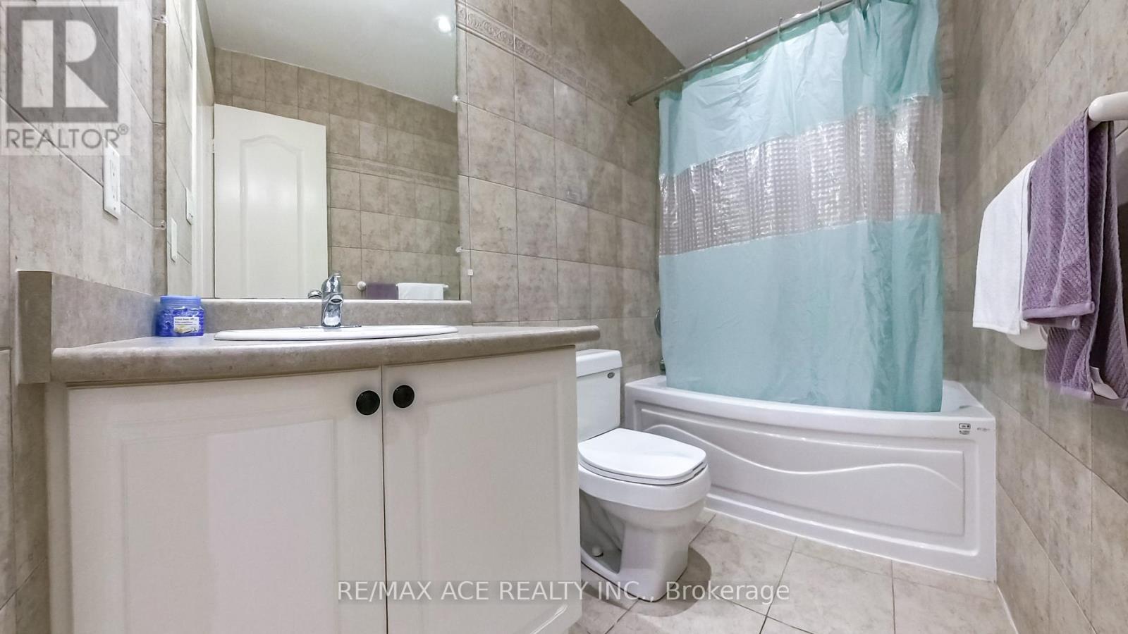 873 Fable Crescent, Mississauga, Ontario  L5W 1R4 - Photo 27 - W12470190