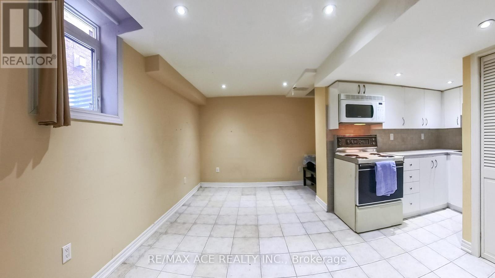873 Fable Crescent, Mississauga, Ontario  L5W 1R4 - Photo 31 - W12470190
