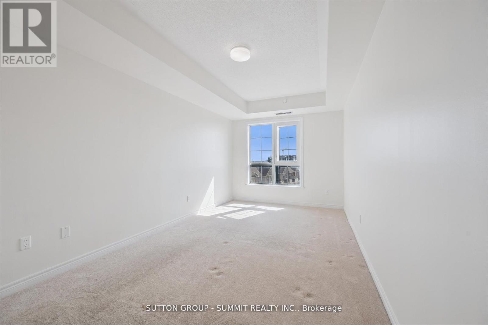 433 - 216 Oak Park Boulevard, Oakville, Ontario  L6H 7S8 - Photo 14 - W12470195