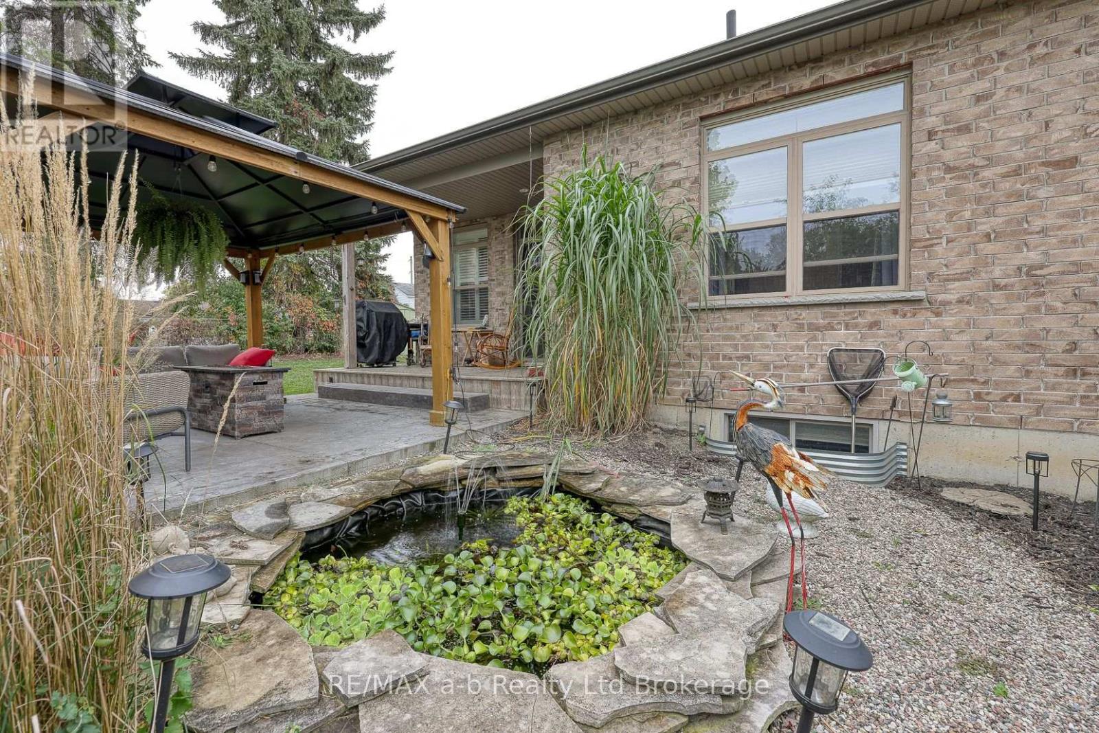 111 King Street East, Unit 22 Street, Ingersoll, Ontario  N5C 1G8 - Photo 11 - X12470211