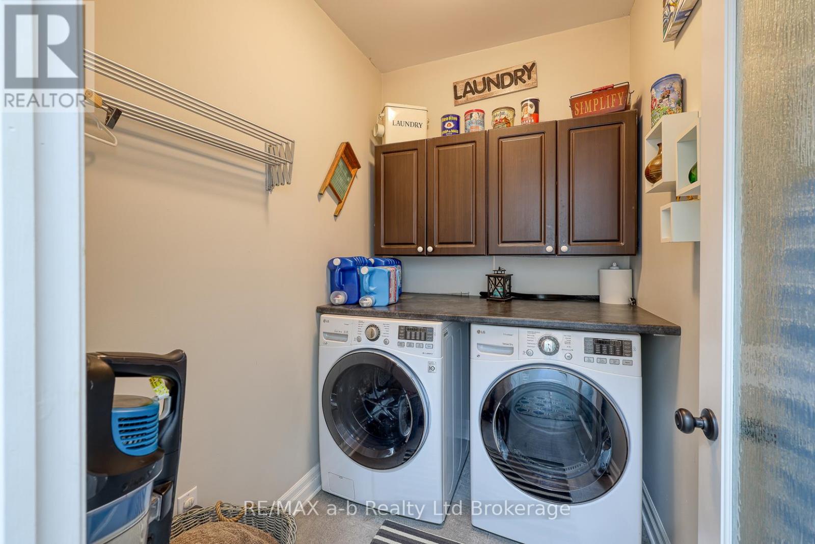 111 King Street East, Unit 22 Street, Ingersoll, Ontario  N5C 1G8 - Photo 15 - X12470211