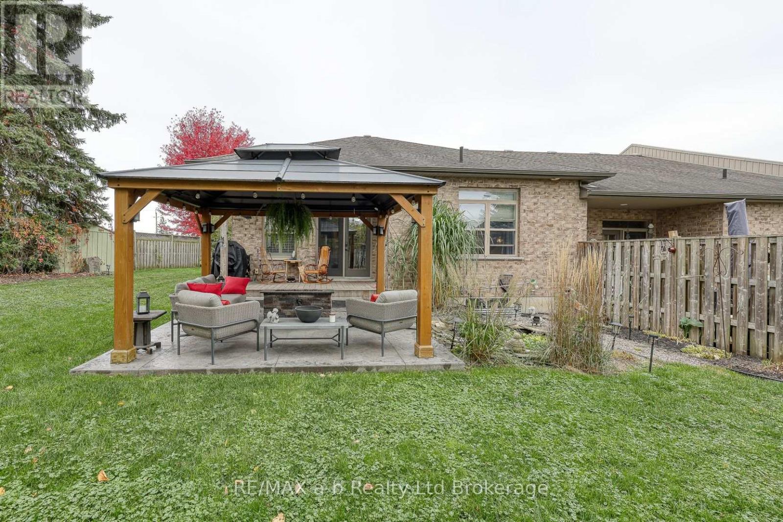 111 King Street East, Unit 22 Street, Ingersoll, Ontario  N5C 1G8 - Photo 9 - X12470211