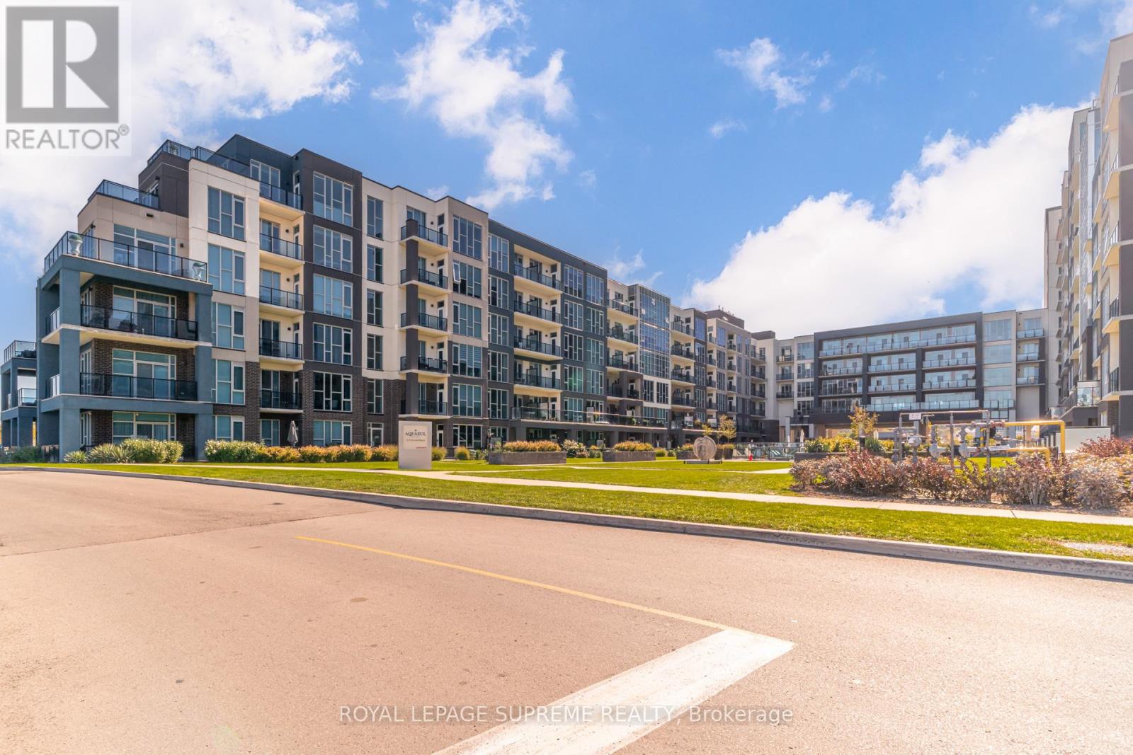 337 - 16 CONCORD PLACE, Grimsby, Ontario
