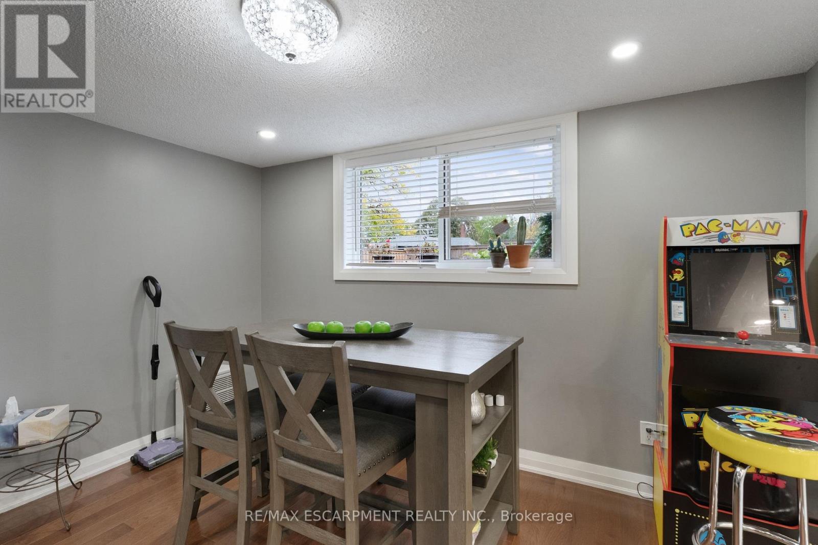 168 Hanover Place, Hamilton, Ontario  L8K 5X6 - Photo 28 - X12470165