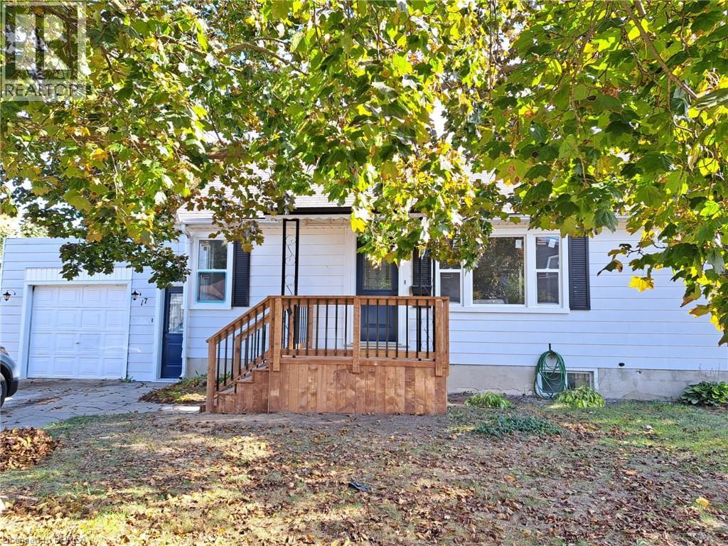 17 Hardy Avenue, Tillsonburg, Ontario  N4G 3W9 - Photo 3 - 40760922